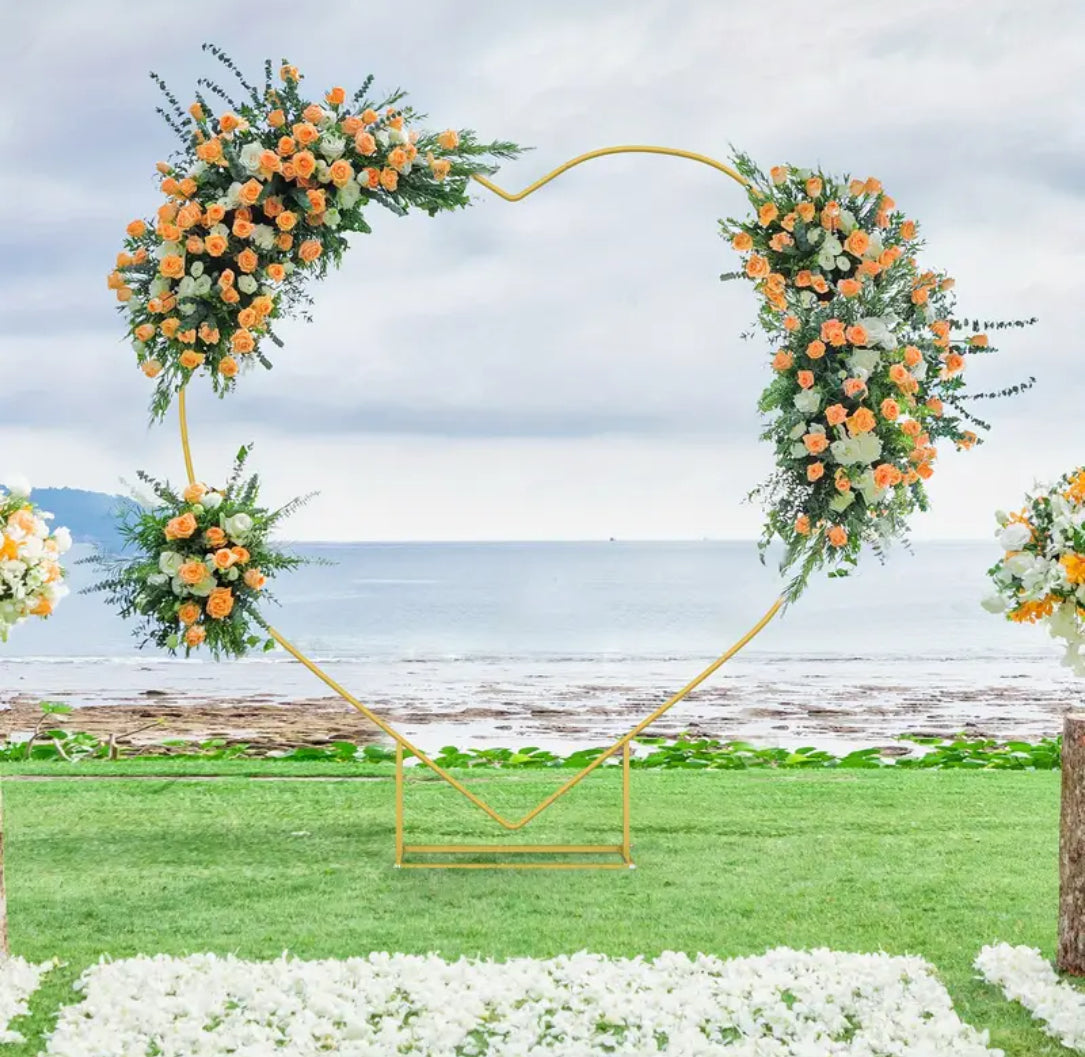 Heart Arch Stand